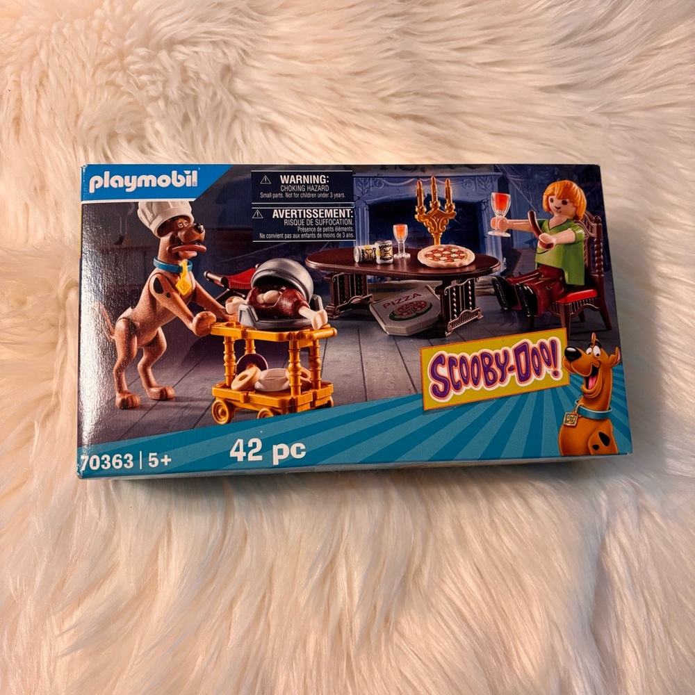 BNIB NEW Playmobil Scooby-Doo! Pizza Dinner Set 70363
